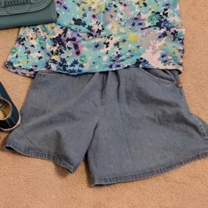 Jean shorts size 10